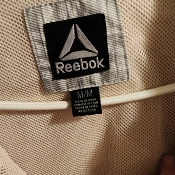 Reebok Rain shell jacket wo.ens size med - Picture 2 of 4